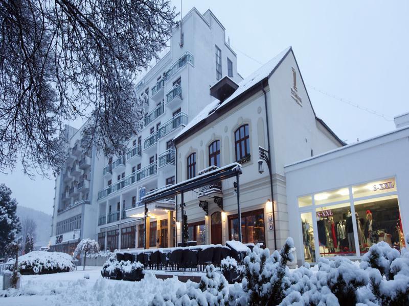 Zuckmann Villa Piest'any Exterior foto